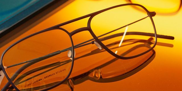 Vékony szemüvegkeret